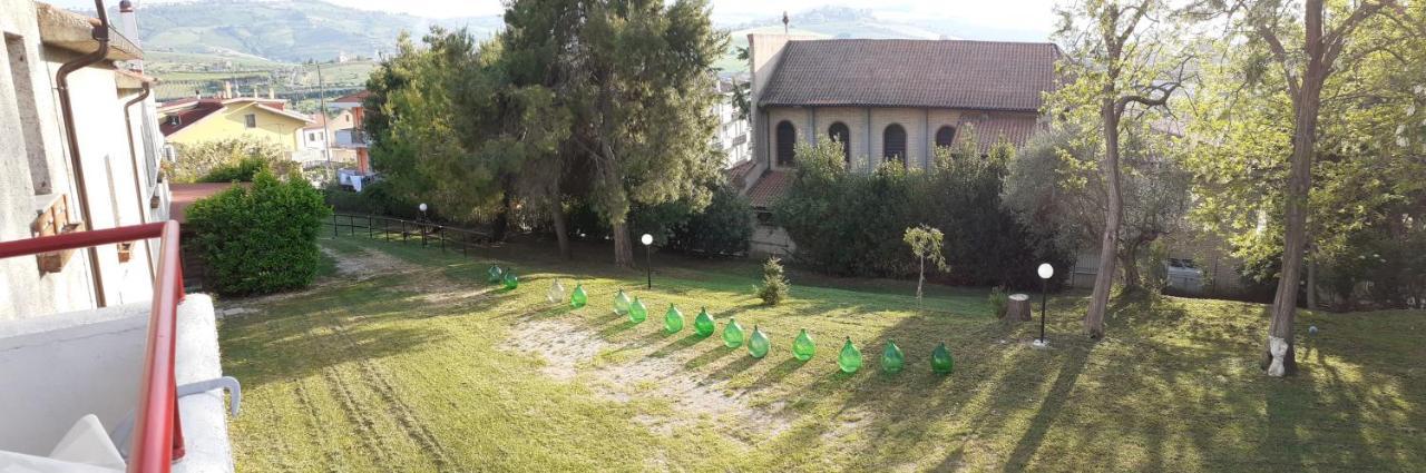 Pier Delle Vigne B&B Pineto Exterior photo